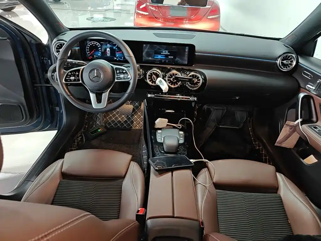 Mercedes-Benz A-Class (Import) — миниатюра 10