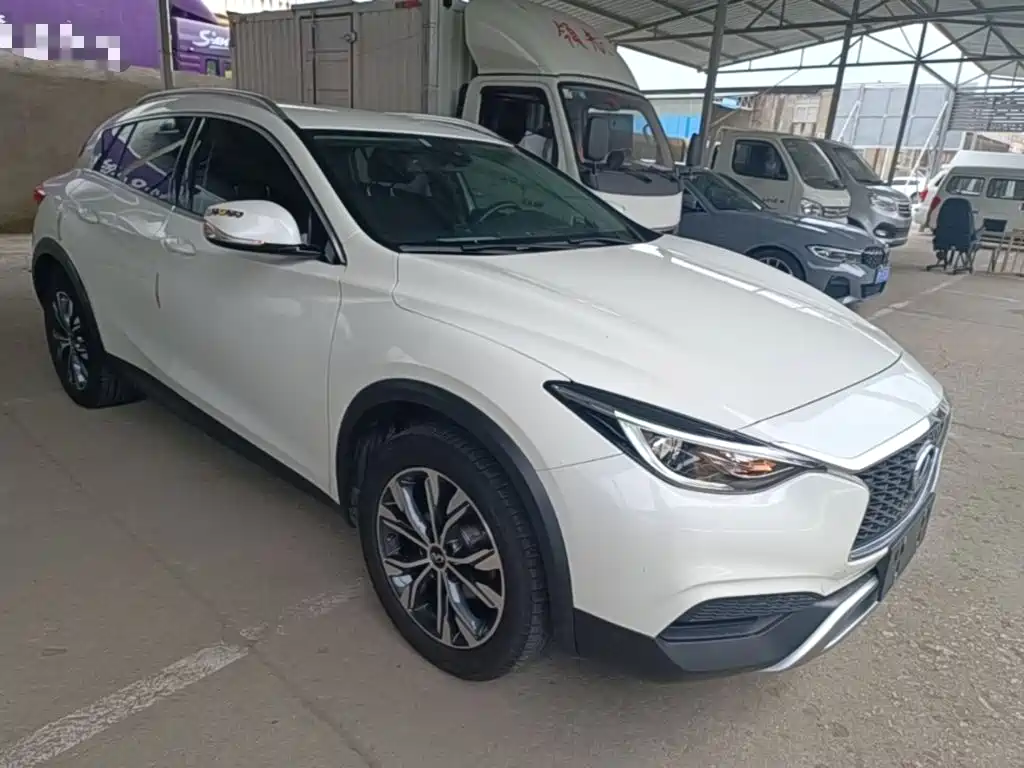 Infiniti QX30 — миниатюра 4