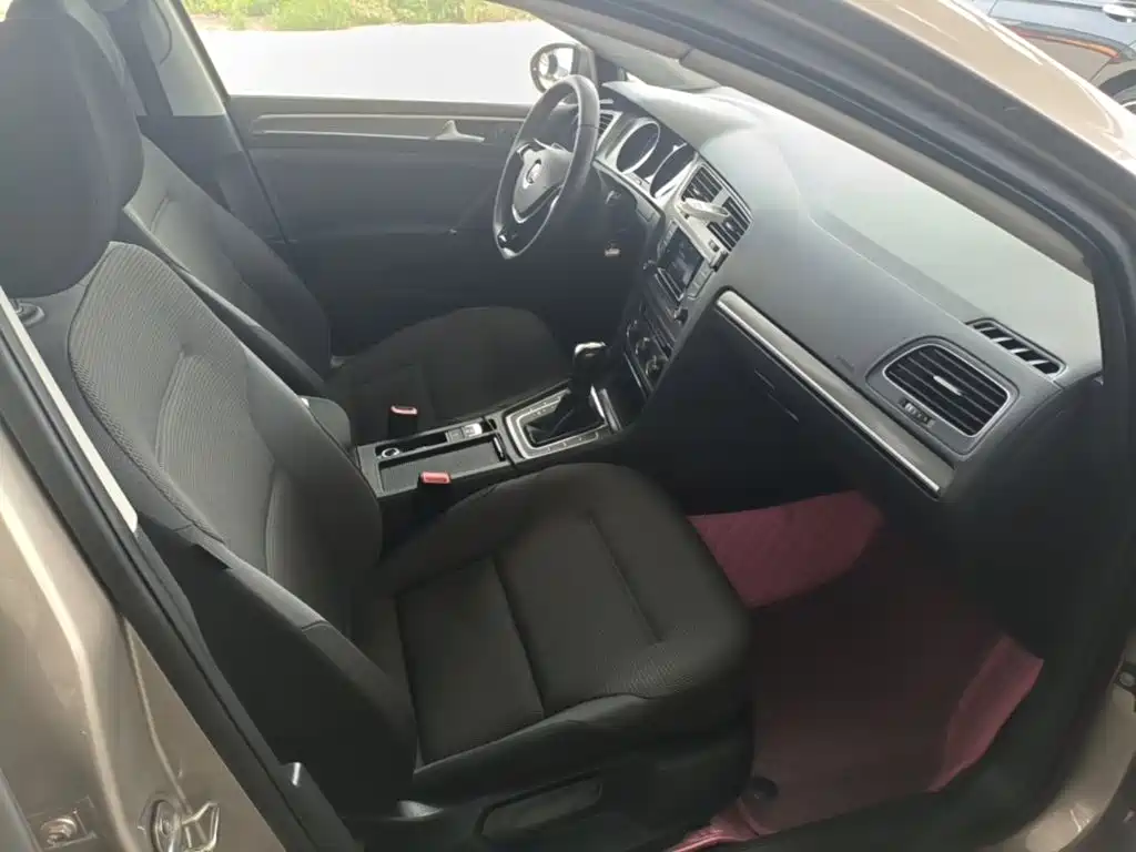 Volkswagen Golf — миниатюра 25