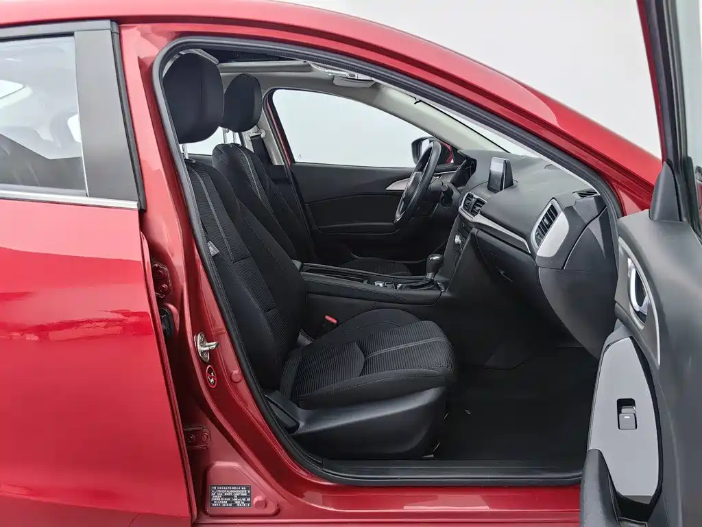 Mazda 3 Axela — миниатюра 23