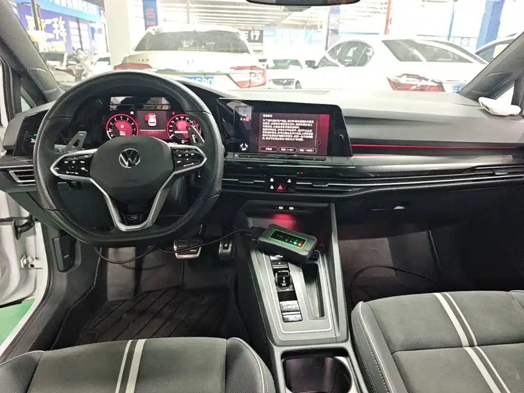 Volkswagen Golf — миниатюра 10