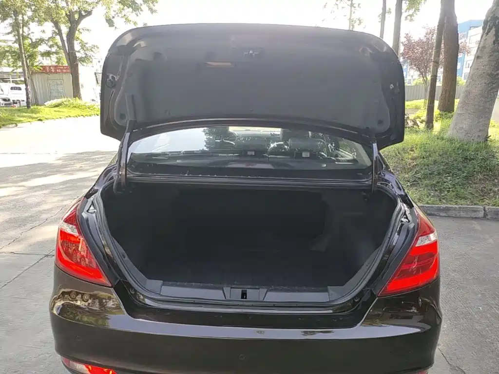 Geely Emgrand — миниатюра 19