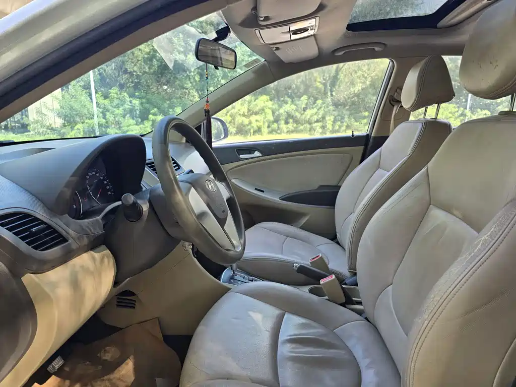 Hyundai Verna — миниатюра 5