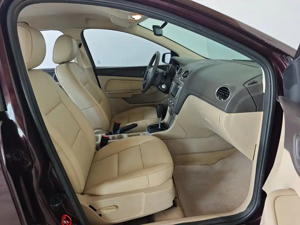 Ford Focus — миниатюра 8