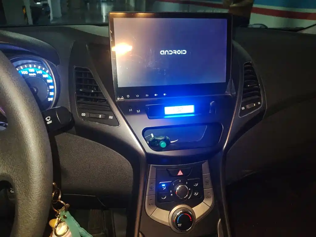 Hyundai Elantra Langdong — миниатюра 14