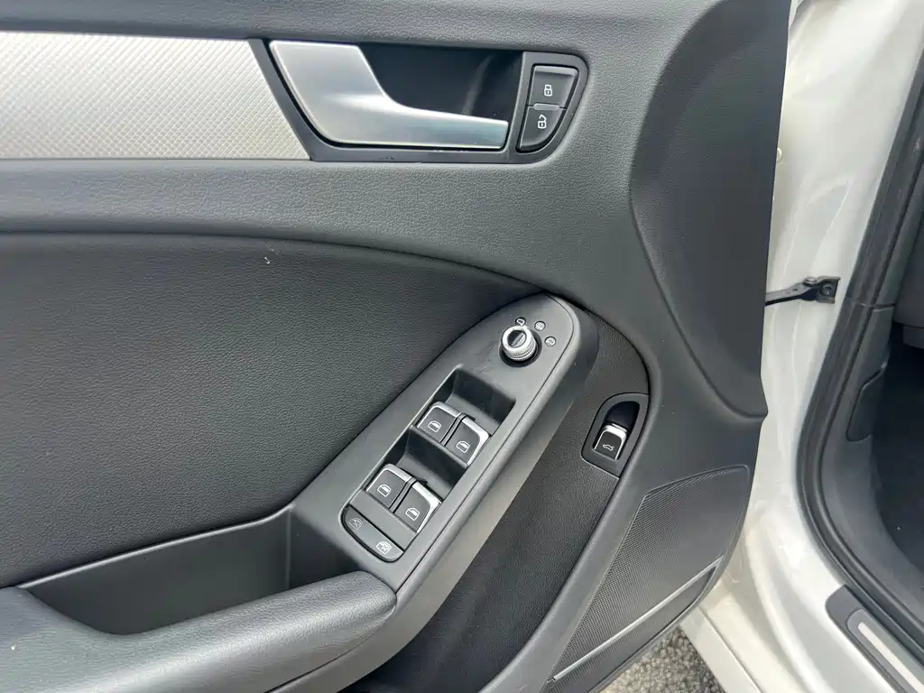 Audi A4L — миниатюра 6