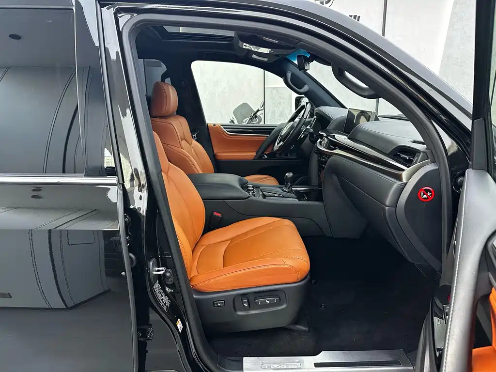 Lexus LX 570 Premium Luxury Edition, фото 11