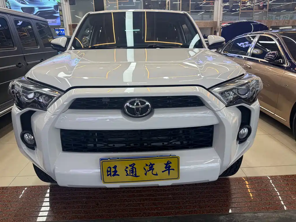 Toyota 4Runner — миниатюра 2