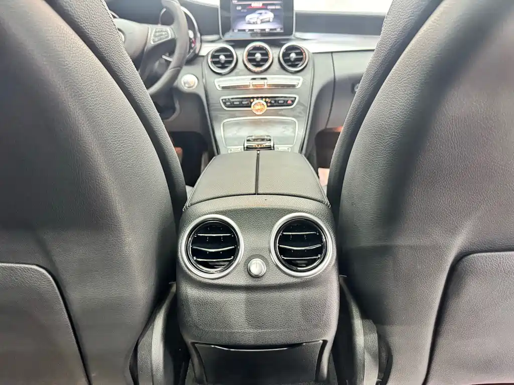 Mercedes-Benz C-Class — миниатюра 19