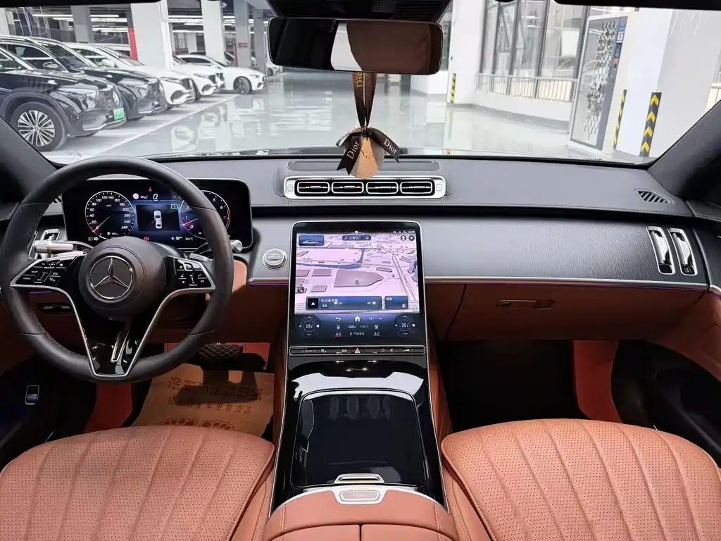 Mercedes-Benz S-Class — миниатюра 6
