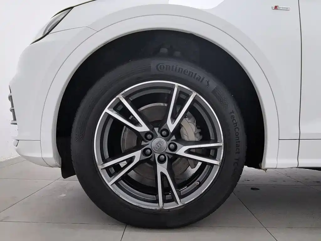 Audi Q5L — миниатюра 17