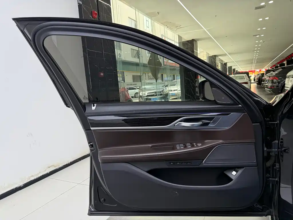 BMW 7 Series 7 2019 730Li M Sport