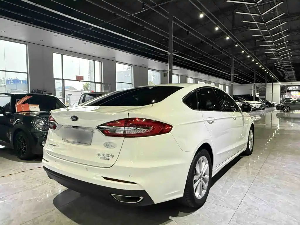 Ford Mondeo — миниатюра 13