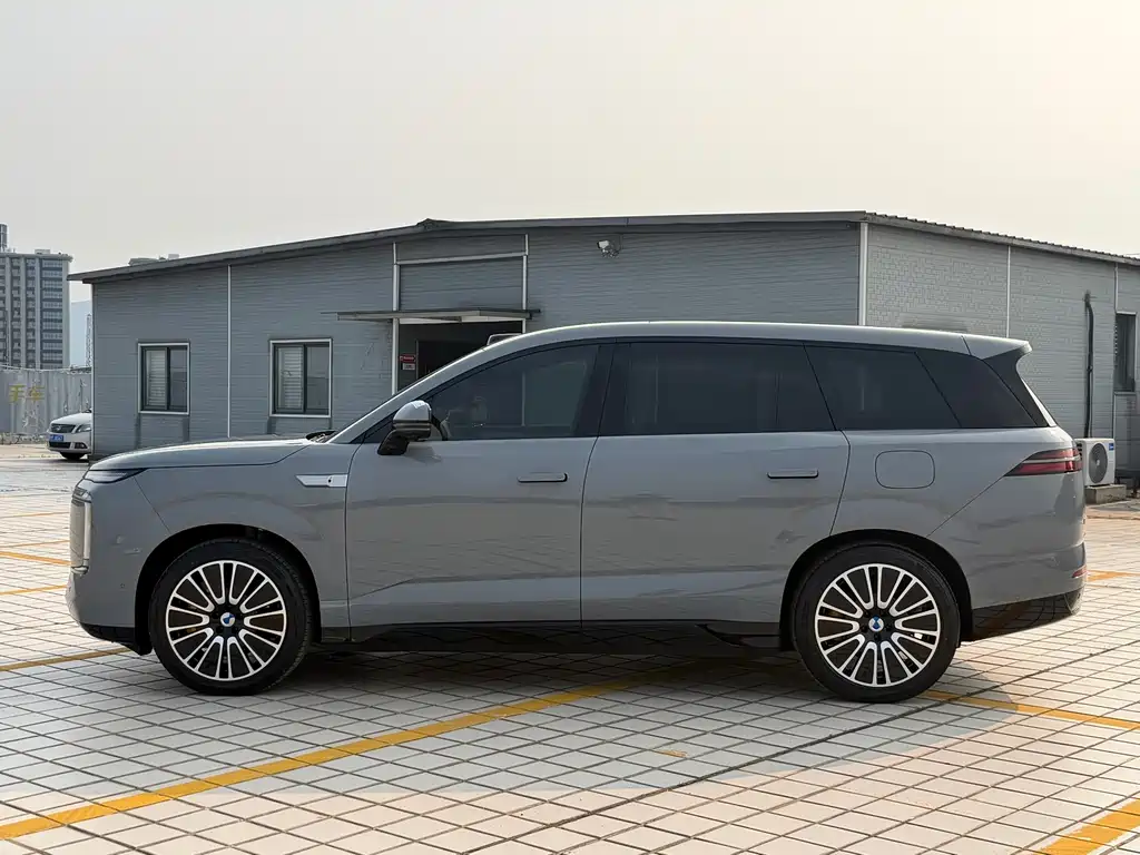 Denza N8L 2025 Flagship