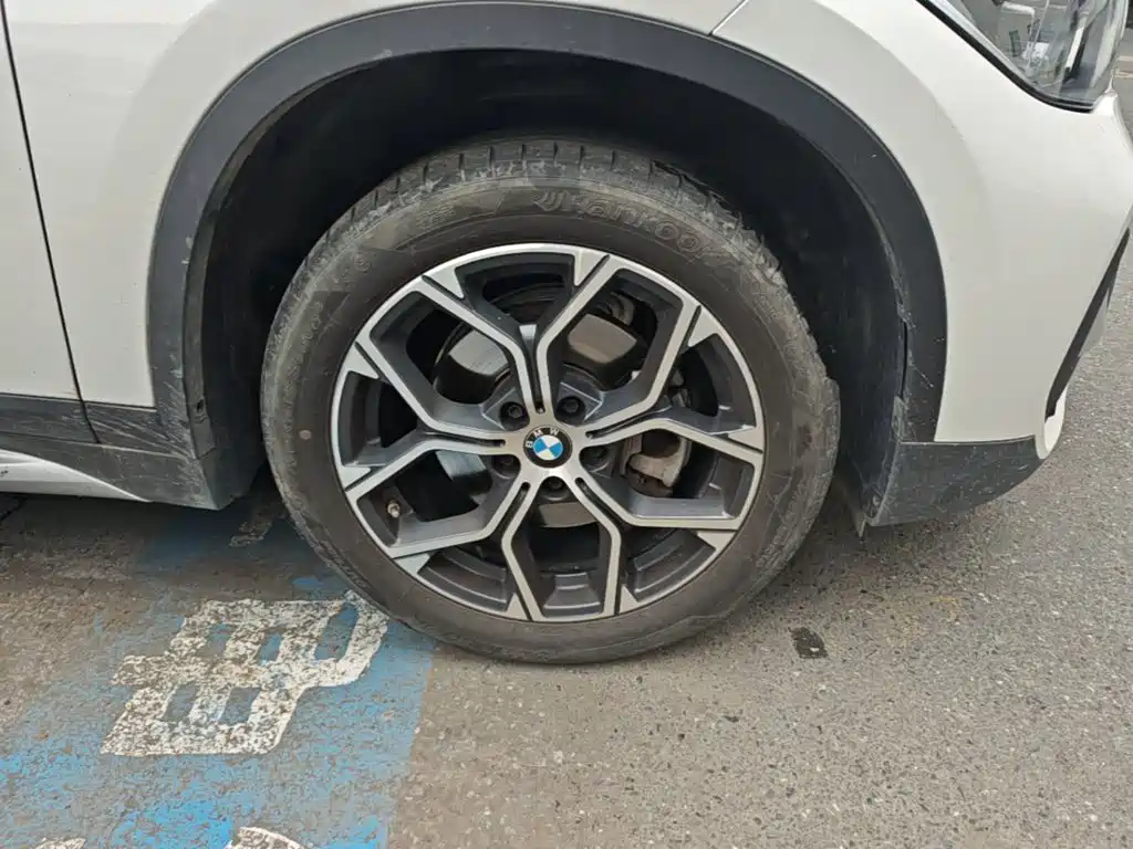 BMW X1 — миниатюра 12