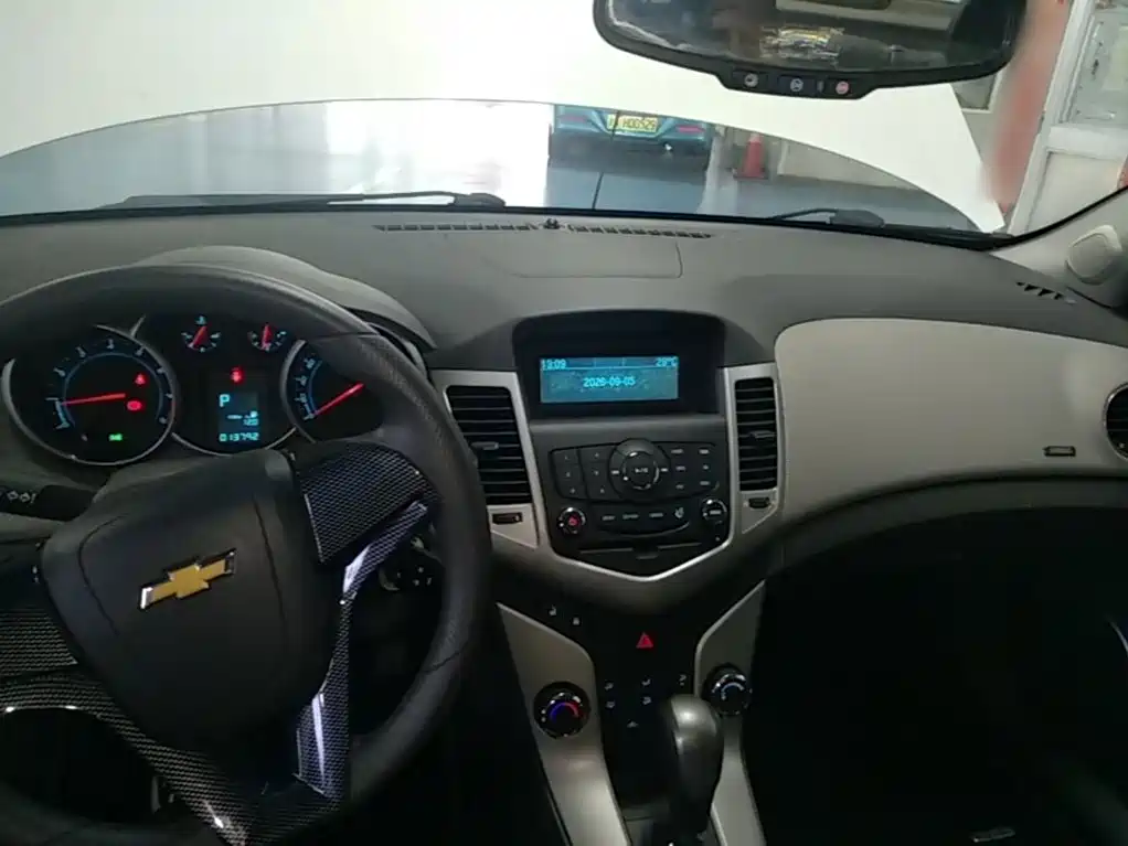Chevrolet Cruze — миниатюра 10