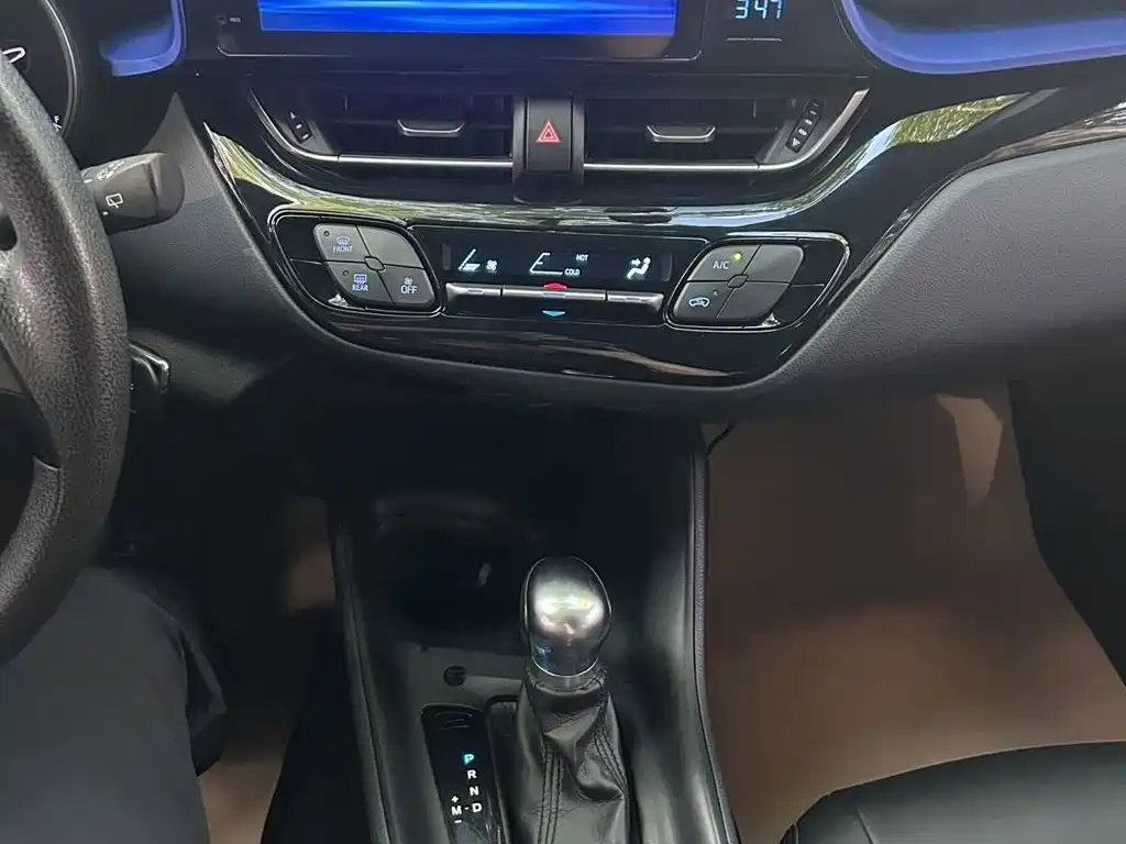 Toyota C-HR — миниатюра 9