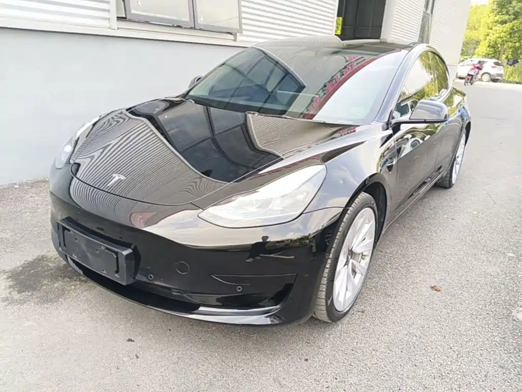 Tesla Model 3 — миниатюра 2