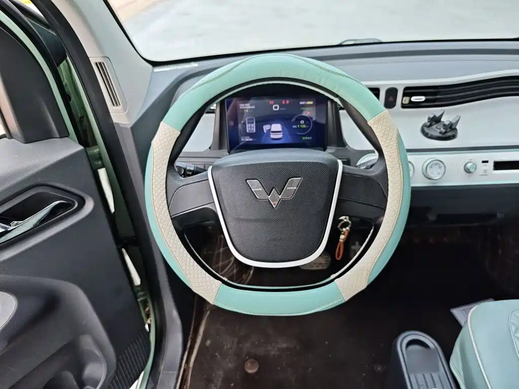 Wuling MINIEV — миниатюра 11