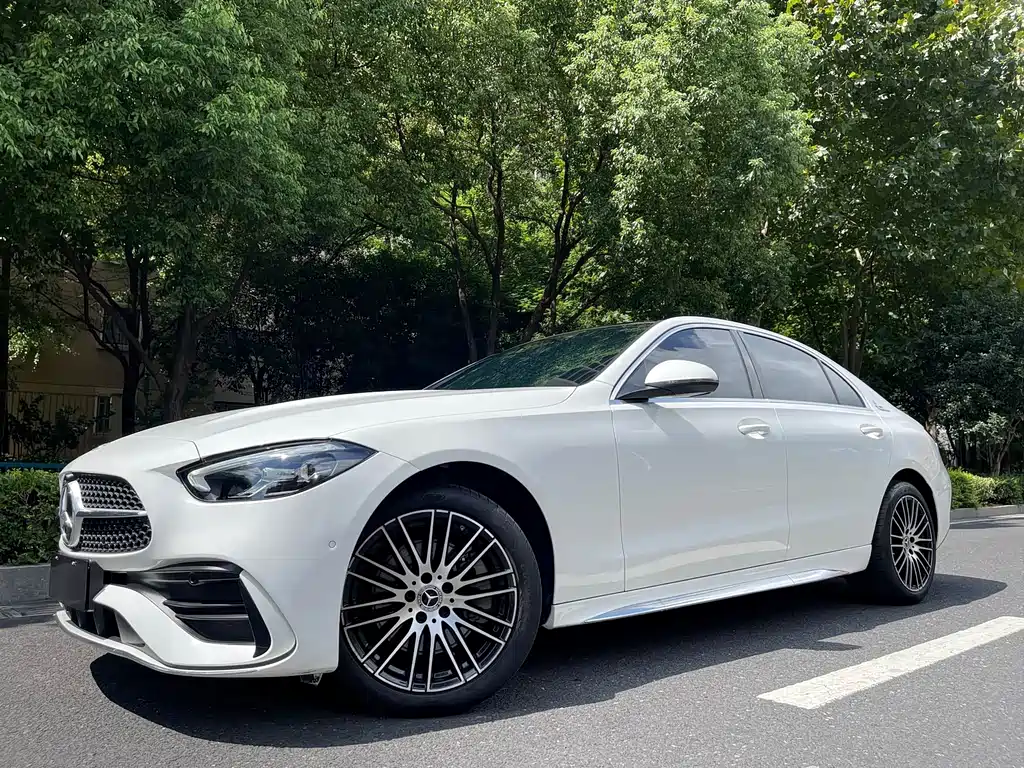 Mercedes-Benz C-Class — миниатюра 2