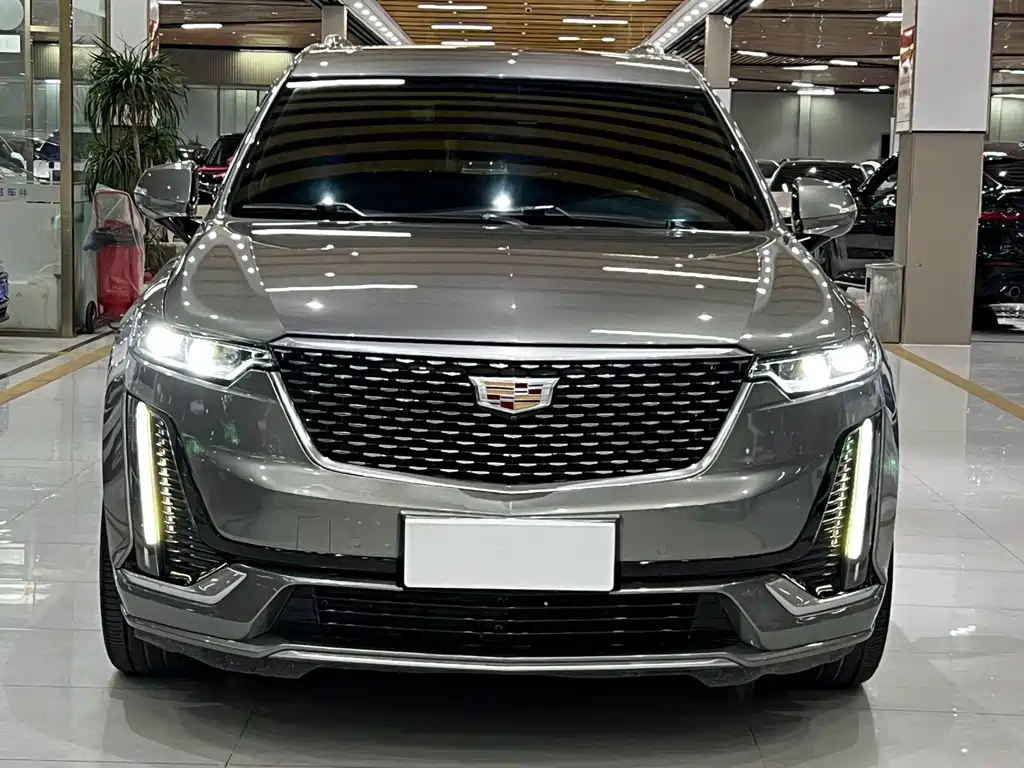 Cadillac XT6 — миниатюра 2