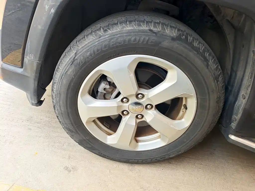 Jeep Compass — миниатюра 23