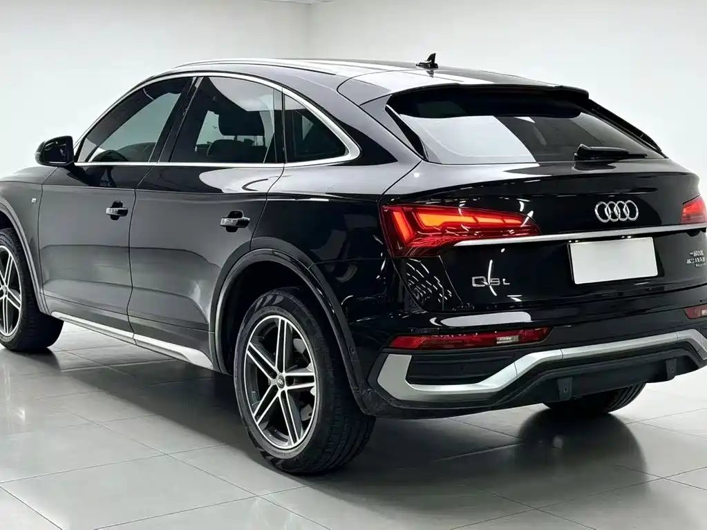 Audi Q5L Sportback — миниатюра 9