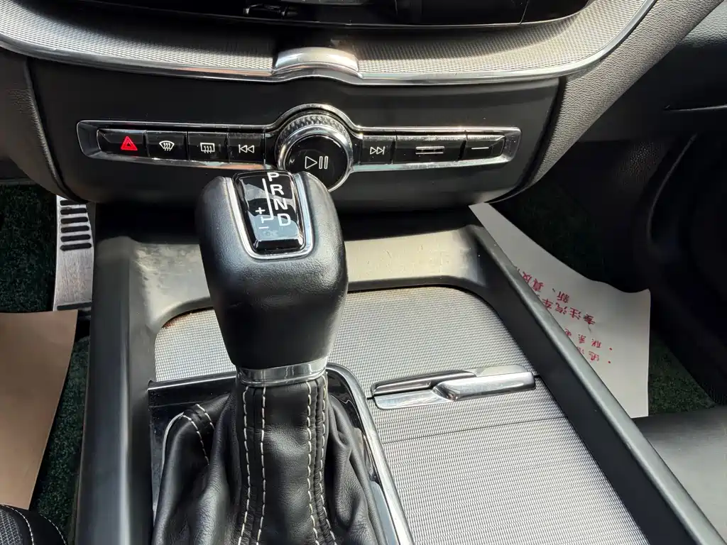 Volvo XC60 — миниатюра 14