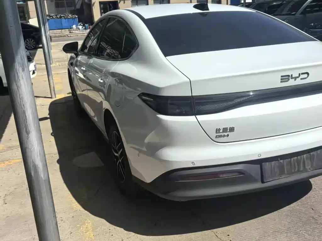 BYD Seal 05 DM-i — миниатюра 6