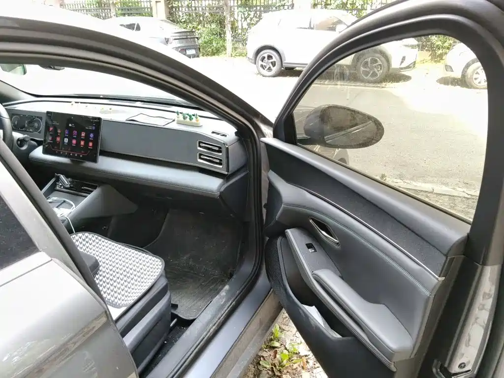 BYD Qin L — миниатюра 21