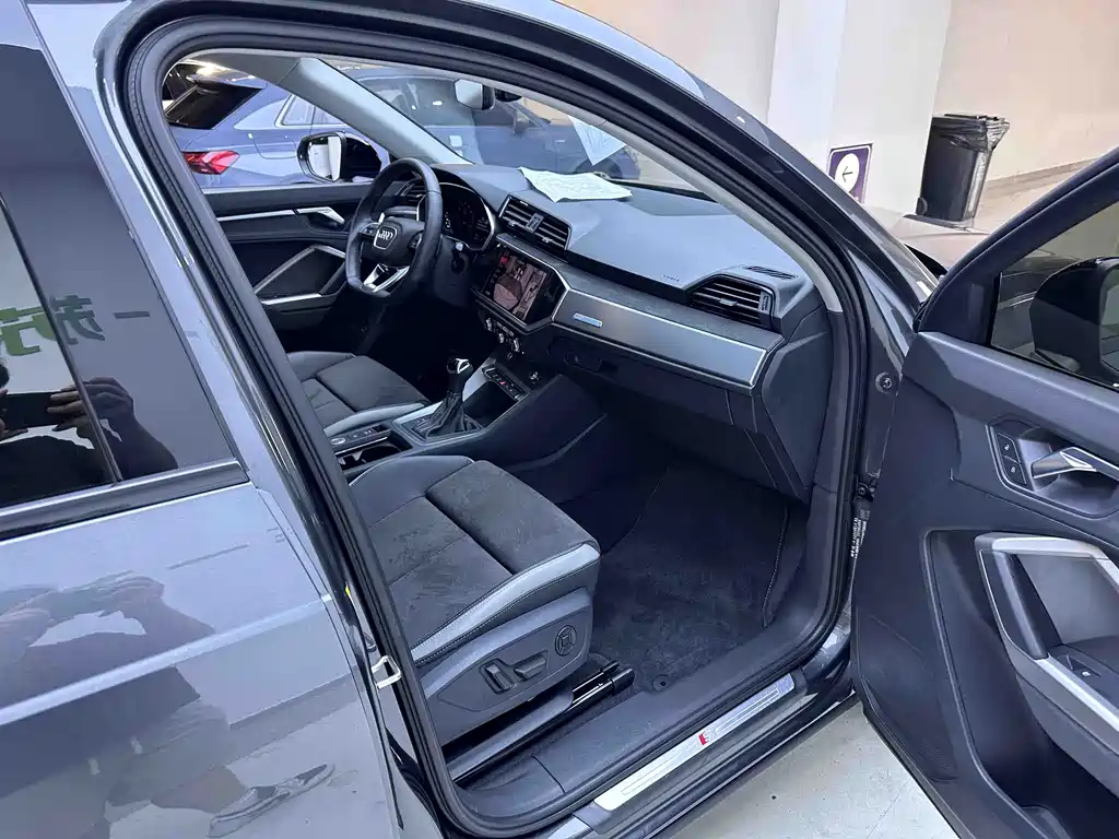 Audi Q3 — миниатюра 9
