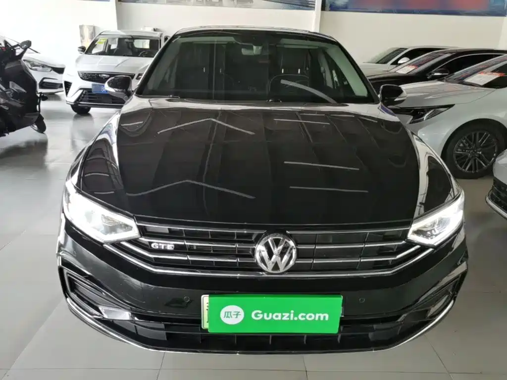 Volkswagen Magotan PHEV — миниатюра 3