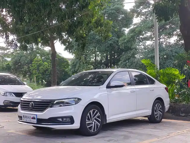 VOLKSWAGEN LAVIDA 2021
