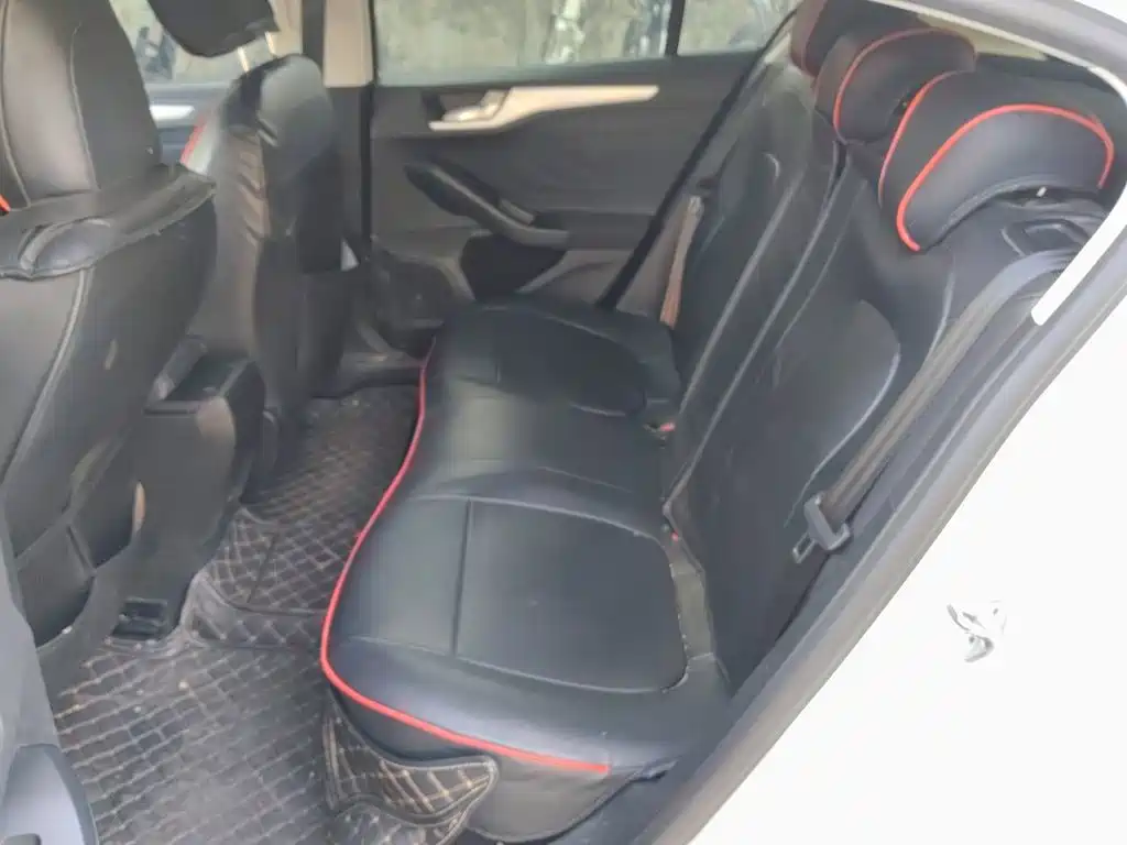 Ford Focus — миниатюра 18