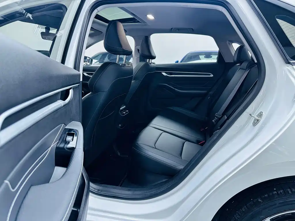 Geely Emgrand — миниатюра 7