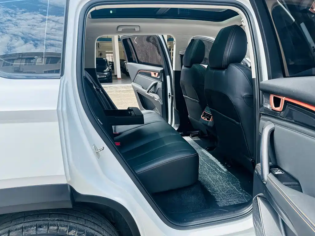 Baojun RS-5 — миниатюра 6