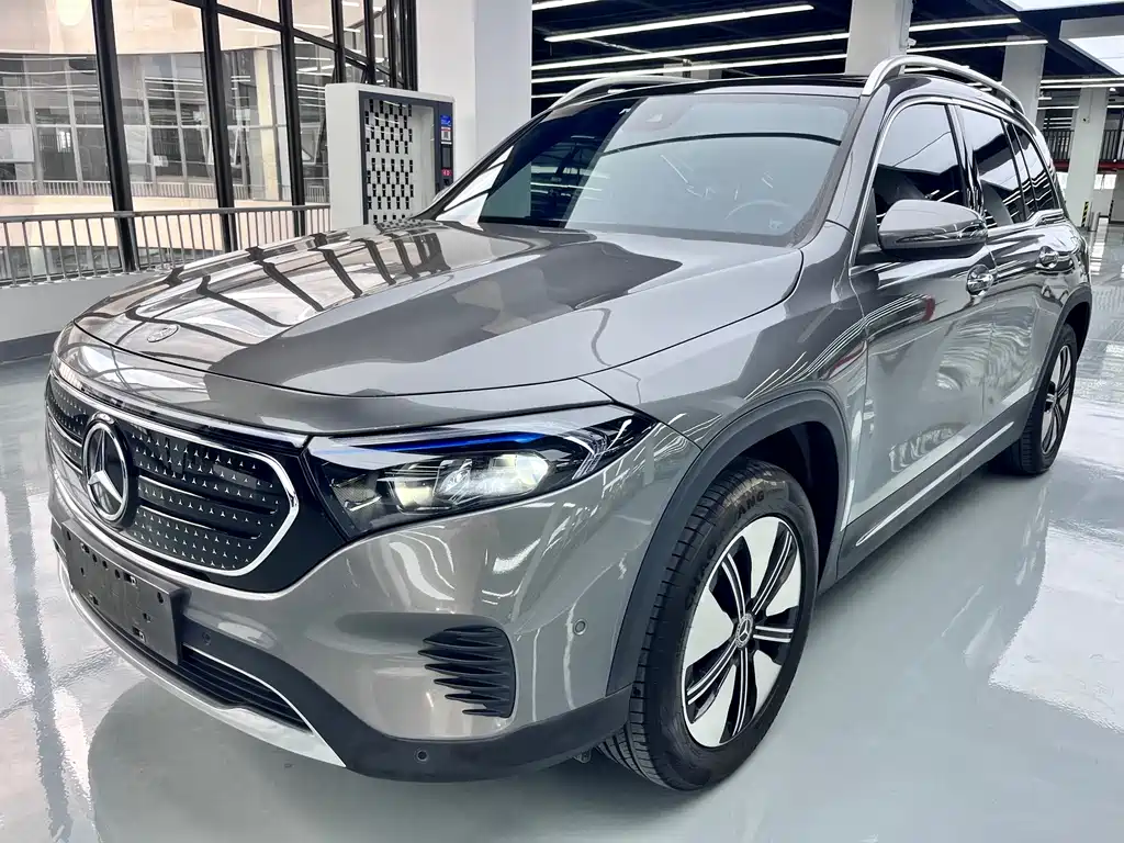 2022 Mercedes-Benz EQB - zdjęcie 1 z 15