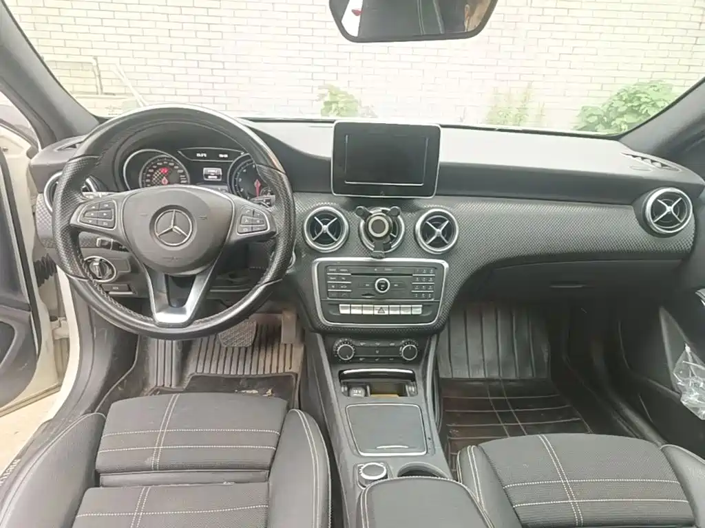 Mercedes-Benz A-Class (Import) — миниатюра 10