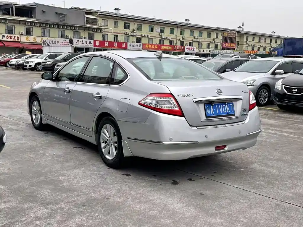 Nissan Teana — миниатюра 6