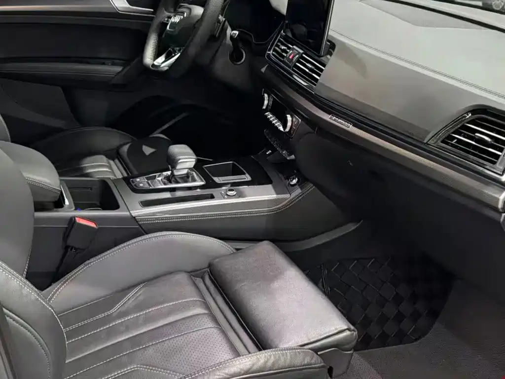 Audi Q5L — миниатюра 4