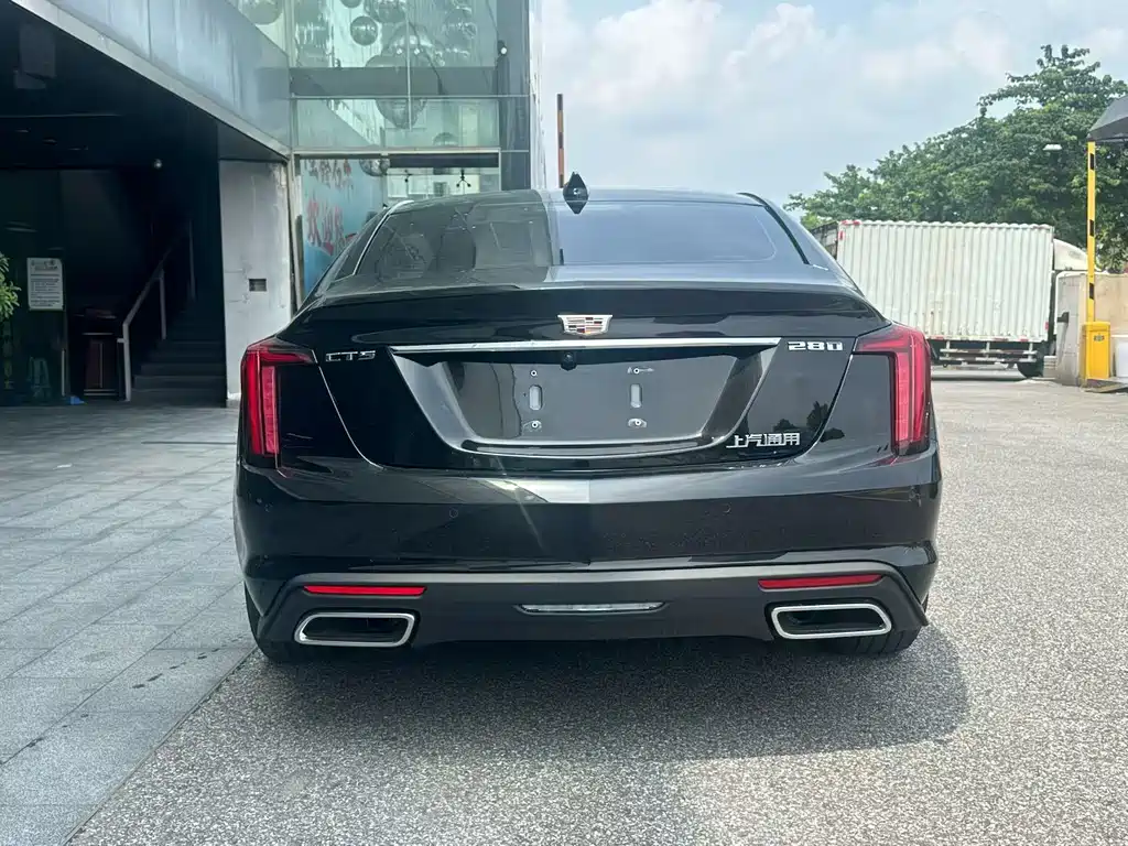 Cadillac CT5 — миниатюра 8