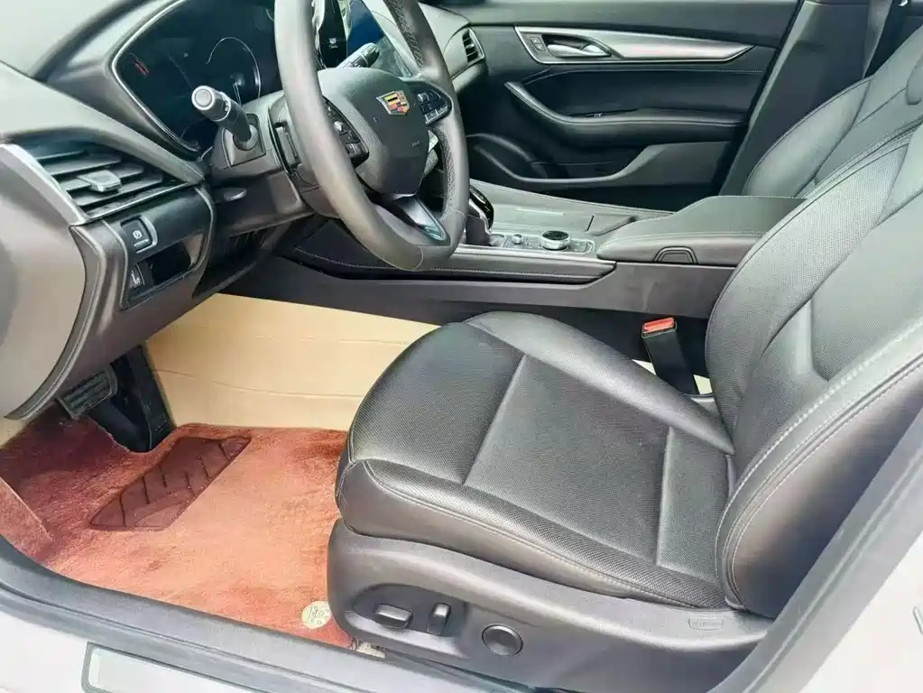 Cadillac CT5 — миниатюра 11