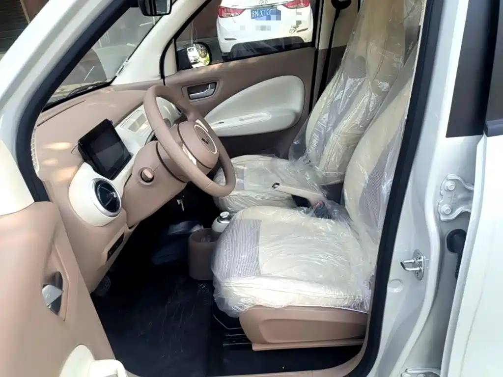 Wuling MINIEV — миниатюра 15