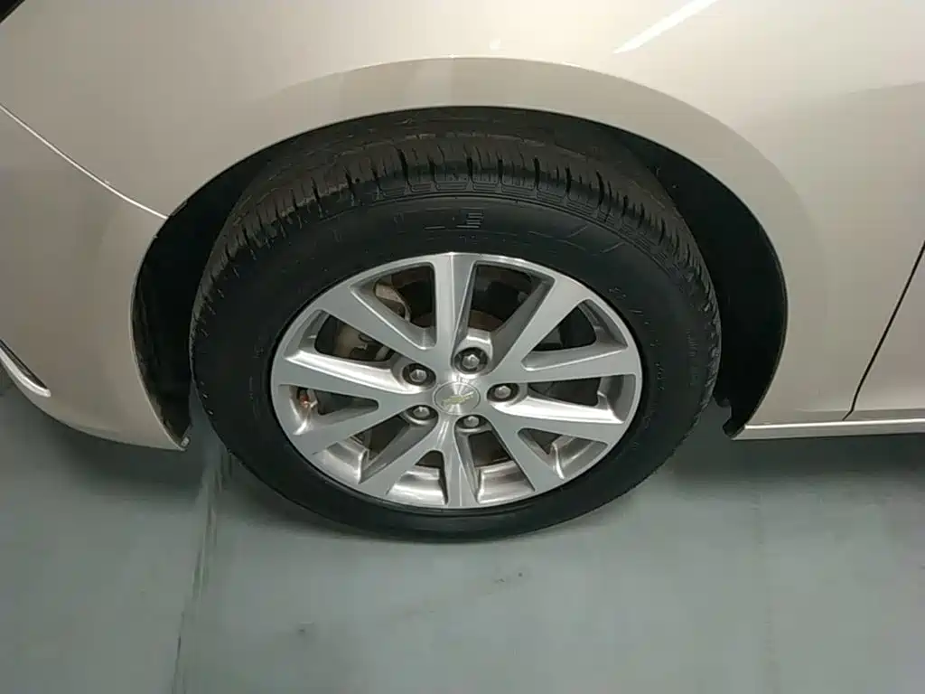 Chevrolet Malibu — миниатюра 23