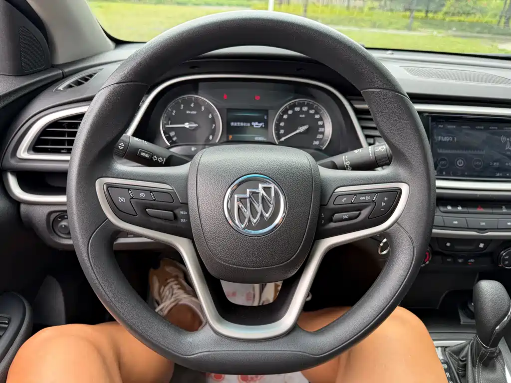 Buick Excelle — миниатюра 11