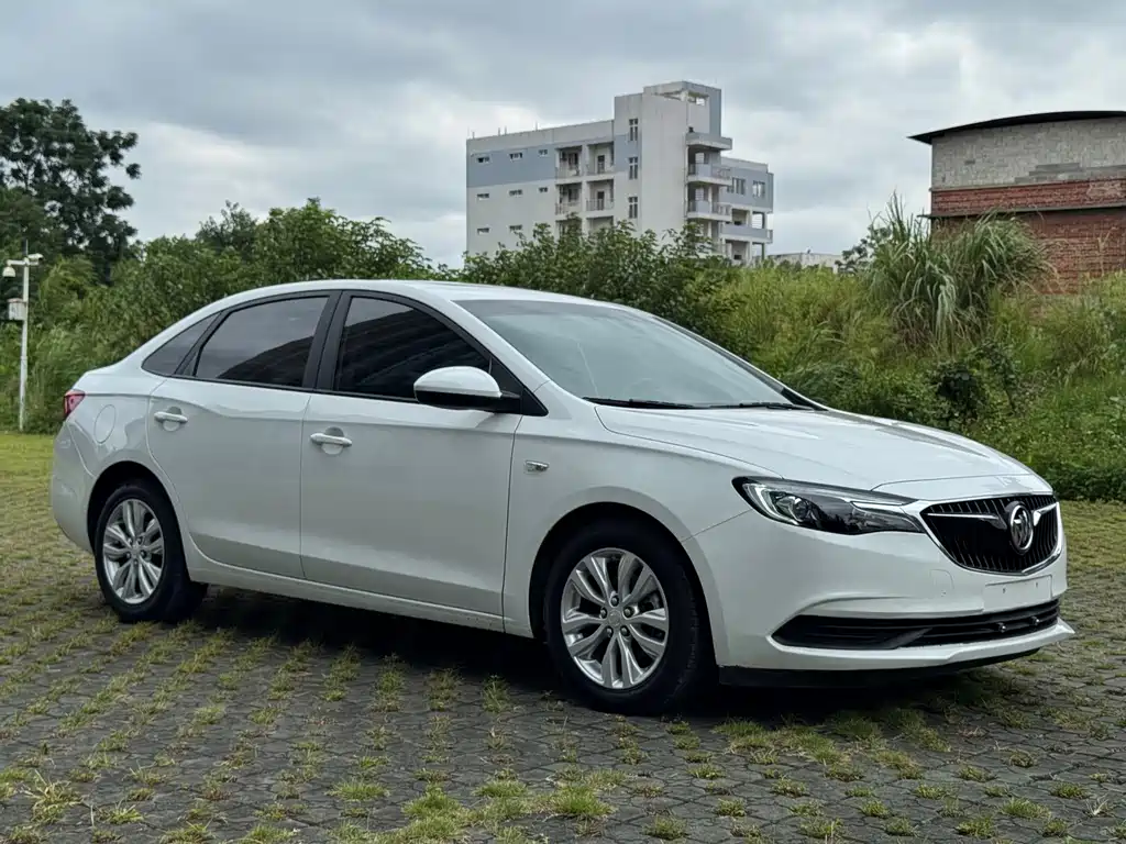 Buick Excelle — миниатюра 3