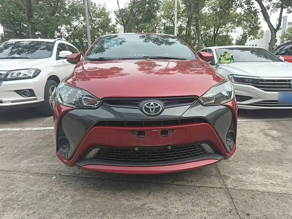 Toyota Yaris L — миниатюра 3
