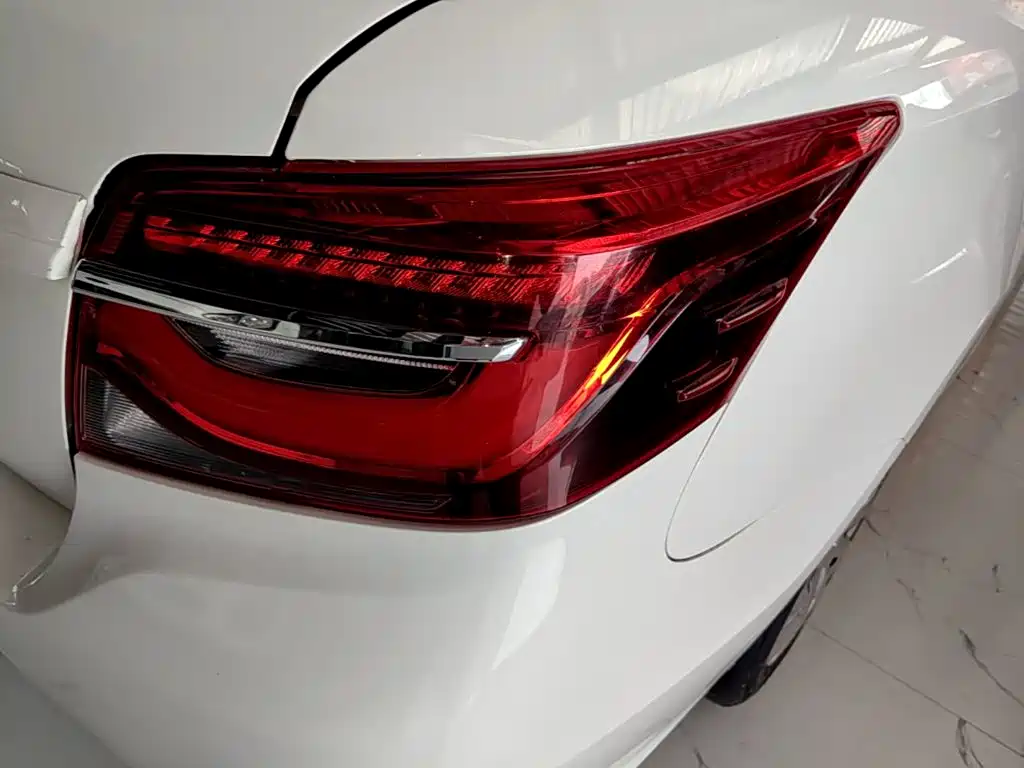Toyota Vios — миниатюра 8