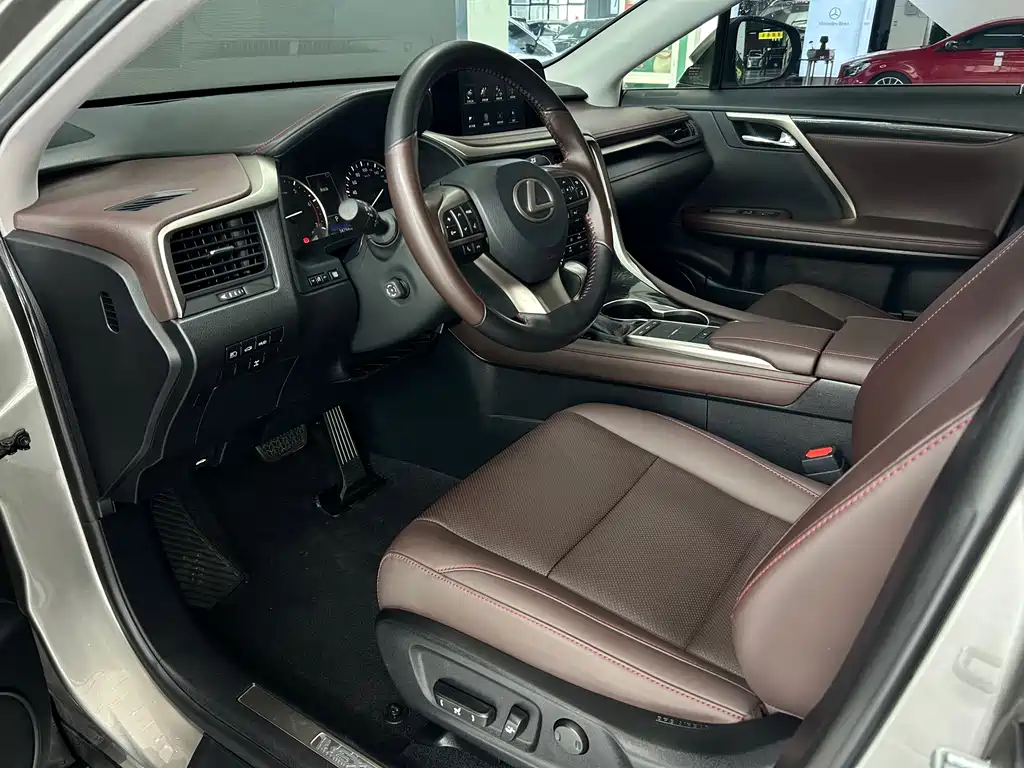 Lexus RX — миниатюра 4
