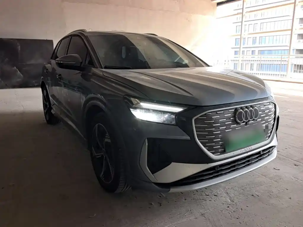 Audi Q4 e-tron — миниатюра 4